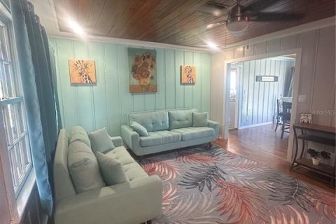 House in Clearwater, Florida 2 bedrooms, 104.42 sq.m. № 1684608 - photo 5