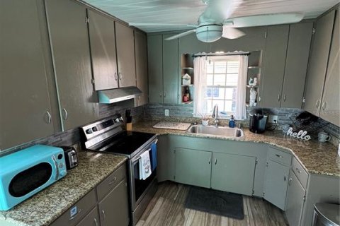House in Clearwater, Florida 2 bedrooms, 104.42 sq.m. № 1684608 - photo 3