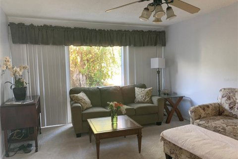 Copropriété à vendre à Orlando, Floride: 2 chambres, 105.82 m2 № 1517735 - photo 2