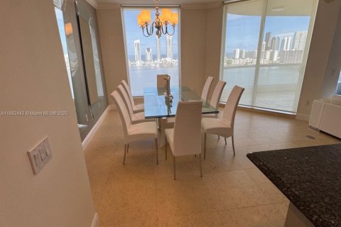 Снять в аренду кондоминиум в Авентура, Флорида 3 спальни, 188.59м2, № 1961375 - фото 9