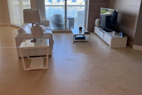 Снять в аренду кондоминиум в Авентура, Флорида 3 спальни, 188.59м2, № 1961375 - фото 6