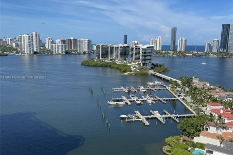 Снять в аренду кондоминиум в Авентура, Флорида 3 спальни, 188.59м2, № 1961375 - фото 4