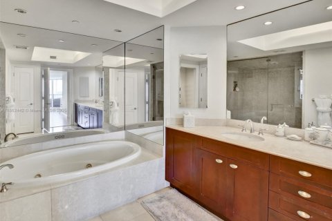 Снять в аренду кондоминиум в Авентура, Флорида 3 спальни, 188.59м2, № 1961375 - фото 26