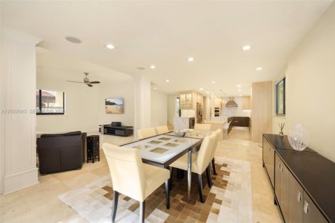 Купить виллу или дом в Майами, Флорида 4 спальни, 316.24м2, № 2066634 - фото 10