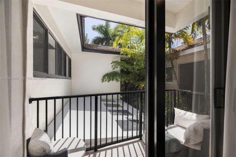 Купить виллу или дом в Майами, Флорида 4 спальни, 316.24м2, № 2066634 - фото 29