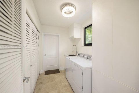 Купить виллу или дом в Майами, Флорида 4 спальни, 316.24м2, № 2066634 - фото 30