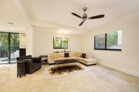 Купить виллу или дом в Майами, Флорида 4 спальни, 316.24м2, № 2066634 - фото 13