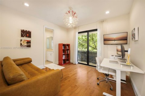 Купить виллу или дом в Майами, Флорида 4 спальни, 316.24м2, № 2066634 - фото 23