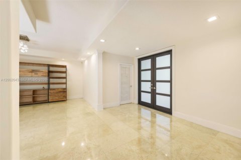 Купить виллу или дом в Майами, Флорида 4 спальни, 316.24м2, № 2066634 - фото 4