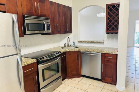 Condominio en alquiler en Pembroke Pines, Florida, 2 dormitorios, 76.37 m2 № 2059906 - foto 9