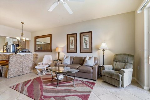 Copropriété à louer à Bradenton, Floride: 2 chambres, 110.93 m2 № 2214694 - photo 3