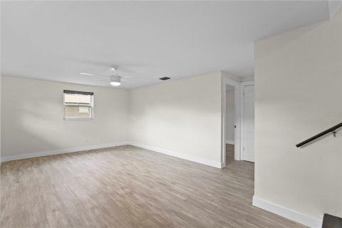 House in Tampa, Florida 4 bedrooms, 217.3 sq.m. № 1918529 - photo 17