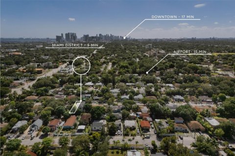 Commercial property in Miami, Florida 227.98 sq.m. № 1970275 - photo 25