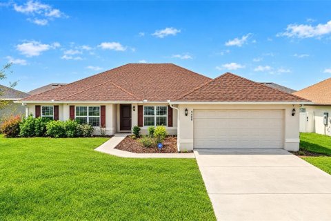 House in Ocala, Florida 4 bedrooms, 237.55 sq.m. № 2304378