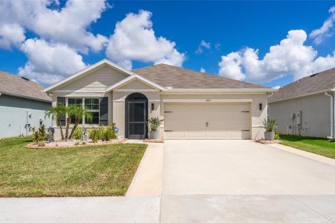 House in Wesley Chapel, Florida 3 bedrooms, 157 sq.m. № 1391060 - photo 2