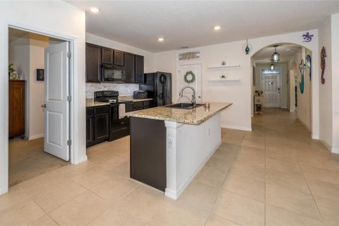 House in Wesley Chapel, Florida 3 bedrooms, 157 sq.m. № 1391060 - photo 10