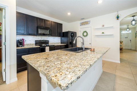House in Wesley Chapel, Florida 3 bedrooms, 157 sq.m. № 1391060 - photo 11