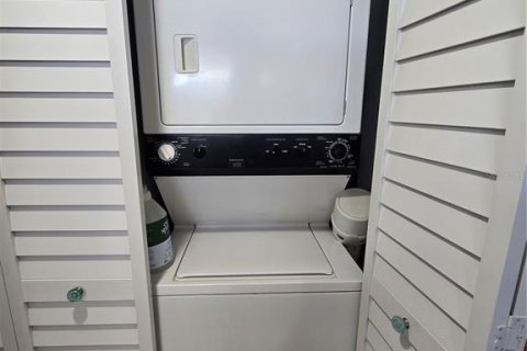 Снять в аренду кондоминиум в Южная Пасадена, Флорида 3 комнаты, 79.43м2, № 2155849 - фото 14