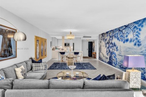 Condo in Key Biscayne, Florida, 2 bedrooms  № 2025030 - photo 24