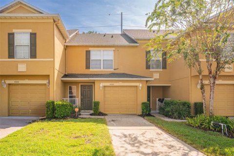 Townhouse in Oviedo, Florida 2 bedrooms, 124.86 sq.m. № 2377912