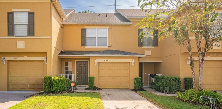 Townhouse in Oviedo, Florida 2 bedrooms, 124.86 sq.m. № 2377912