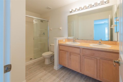 Townhouse in Oviedo, Florida 2 bedrooms, 124.86 sq.m. № 2377912 - photo 17