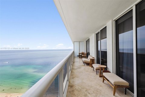 Copropriété à louer à Hallandale Beach, Floride: 2 chambres, 144.37 m2 № 1497645 - photo 21