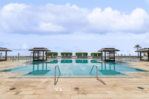 Copropriété à louer à Hallandale Beach, Floride: 2 chambres, 144.37 m2 № 1497645 - photo 27
