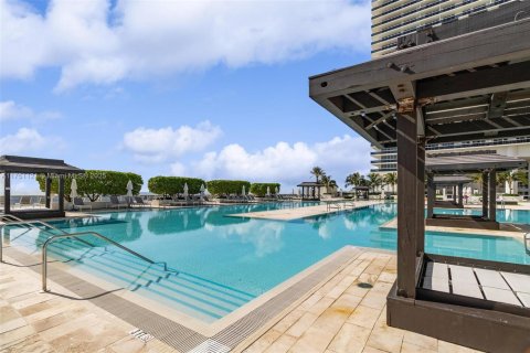 Copropriété à louer à Hallandale Beach, Floride: 2 chambres, 144.37 m2 № 1497645 - photo 29