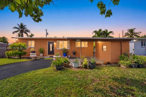 Villa ou maison à Oakland Park, Floride 3 chambres, 82.5 m2 № 2432529