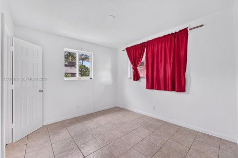 Villa ou maison à vendre à Oakland Park, Floride: 3 chambres, 82.5 m2 № 2432529 - photo 12