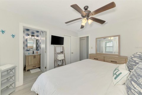 Condominio en alquiler en Sarasota, Florida, 2 dormitorios, 83.24 m2 № 1912886 - foto 19
