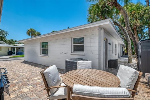 Condominio en alquiler en Sarasota, Florida, 2 dormitorios, 83.24 m2 № 1912886 - foto 28