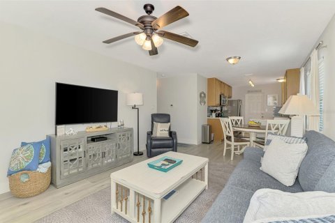 Condominio en alquiler en Sarasota, Florida, 2 dormitorios, 83.24 m2 № 1912886 - foto 5