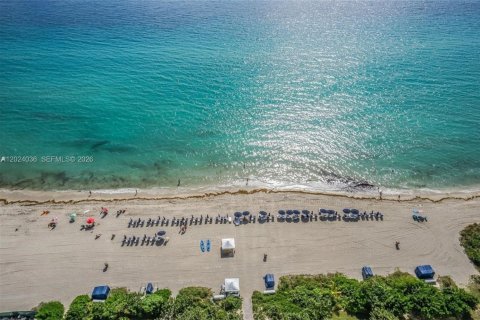 Condo in Sunny Isles Beach, Florida, 1 bedroom  № 2145932 - photo 3