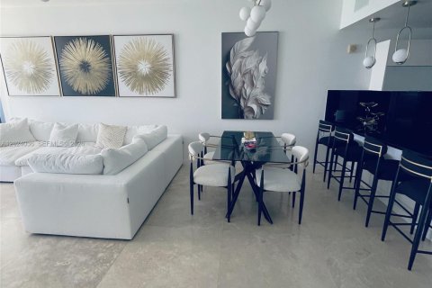 Condo in Sunny Isles Beach, Florida, 1 bedroom  № 2145932 - photo 18