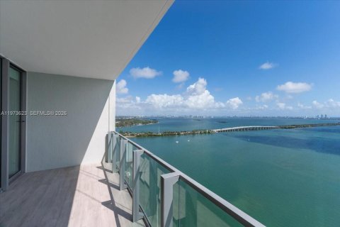 Condo in Miami, Florida, 2 bedrooms  № 2033512 - photo 25