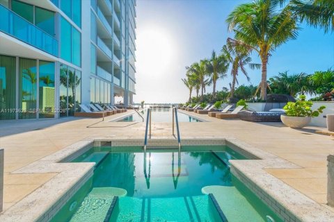 Condominio en venta en Miami, Florida, 2 dormitorios, 107.95 m2 № 2033512 - foto 2