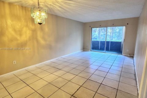 Снять в аренду кондоминиум в Лодерхилл, Флорида 1 спальня, 68.28м2, № 1995482 - фото 3