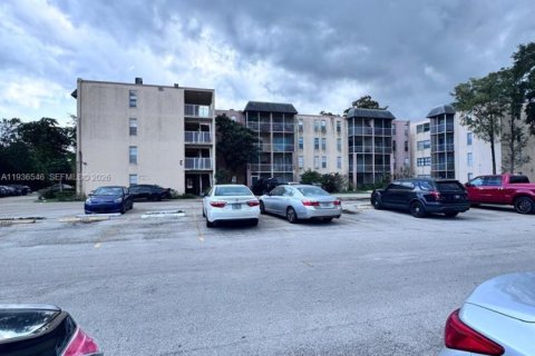 Снять в аренду кондоминиум в Лодерхилл, Флорида 1 спальня, 68.28м2, № 1995482 - фото 23