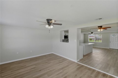 Villa ou maison à vendre à Port Charlotte, Floride: 3 chambres, 136.1 m2 № 2235285 - photo 9