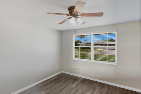 Villa ou maison à vendre à Port Charlotte, Floride: 3 chambres, 136.1 m2 № 2235285 - photo 10