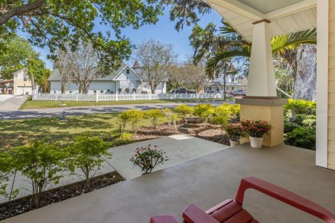 House in Palmetto, Florida 3 bedrooms, 224.45 sq.m. № 1584594 - photo 8