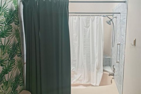 Купить виллу или дом в Сарасота, Флорида 6 комнат, 147.44м2, № 2230732 - фото 11