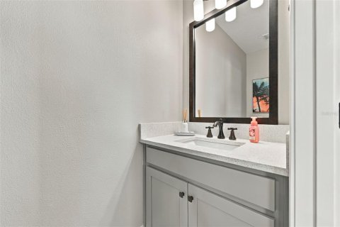 Touwnhouse à louer à Tampa, Floride: 3 chambres, 206.99 m2 № 2421848 - photo 27