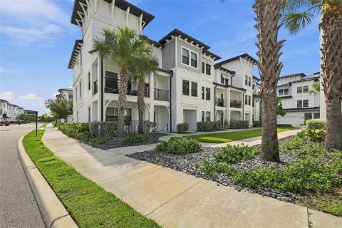 Touwnhouse à louer à Tampa, Floride: 3 chambres, 206.99 m2 № 2421848 - photo 2