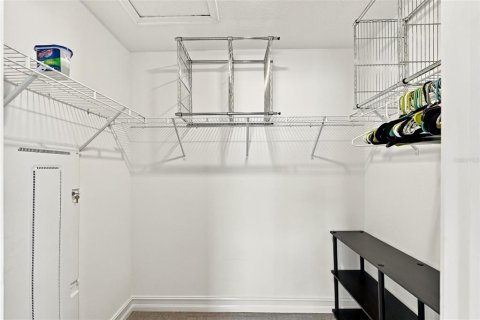 Touwnhouse à louer à Tampa, Floride: 3 chambres, 206.99 m2 № 2421848 - photo 24