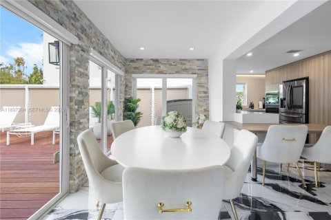 Villa ou maison à louer à Miami Beach, Floride: 3 chambres, 185.8 m2 № 1949618 - photo 18