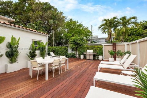 Villa ou maison à louer à Miami Beach, Floride: 3 chambres, 185.8 m2 № 1949618 - photo 25
