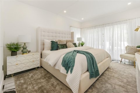 Casa en alquiler en Miami Beach, Florida, 3 dormitorios, 185.8 m2 № 1949618 - foto 11